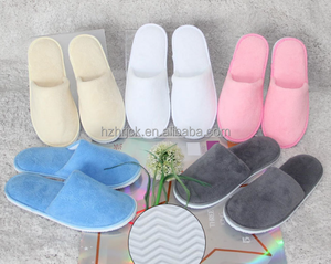 Pantofole da <span class=keywords><strong>Sposa</strong></span> Bianche Stampate in Velluto Corallo, Punta Chiusa, per Matrimoni, Camere da Letto delle Damigelle e Addio al Nubilato - Product Image 3
