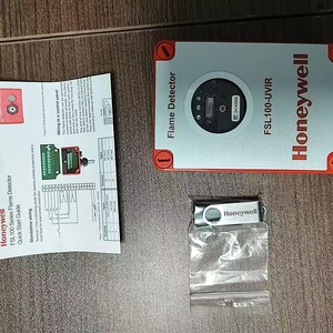 เครื่องตรวจจับโฟโตอิเล็กทริคซีรีส์ FSL100 รุ่น FSL-100-UVIR/FSL-100-UV/FSL-100-IR3 12-14V 25mA GRP และสแตนเลสสตีล ซีรีส์ FSL100 รุ่น F - Product Image 1