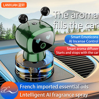 Diffuseur d'arômes intelligent, robot de pulvérisation automatique de parfum, ornements de voiture, humidificateur de voiture