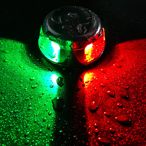 Luz de Navegación LED de 2.67 Pulgadas en Acero Inoxidable 12Vdc para Uso en Yates y Embarcaciones - Product Image 2