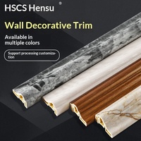Moulure décorative murale moderne personnalisée en fibre de bambou imitation marbre pour plinthe supérieure de porte et fenêtre