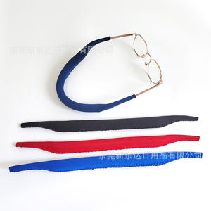 Lunettes de soleil flottantes en néoprène imperméables personnalisées et sangle de porte-lunettes pour la natation, les sports d'extérieur - Product Image 2