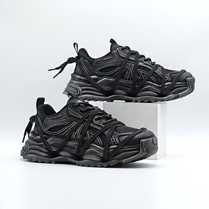 Chaussures pour hommes de style nouveau, modèle automne, semelle épaisse, couleur noire vieillie, surface en mesh respirante et polyvalente. - Product Image 1