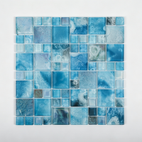 Centurymosaic Mosaïque de piscine en verre bleu iridescent à jet d'encre, prix de gros, mosaïque de briques pour sol et mur de piscine