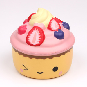 Pu Foam Cupcake <b>Squishy</b> Toy For Kids 2 4 Years Unisex Fidget Toy With Strawberry Blueberry Design - Product Image 5