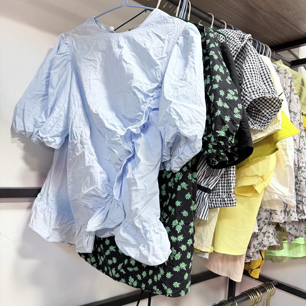 Encuentre ofertas de blusa elegantes y de moda