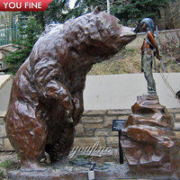 Statue de l'ours et de la fille de la famille des castors en bronze grandeur nature de Garden Forest