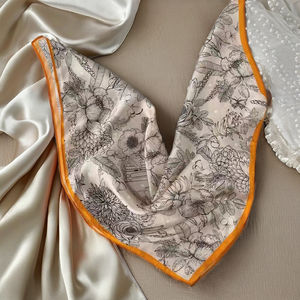 أوشحة حريرية ساتان مخصصة شال فاخر بتصميم حك تصميم كبير مربع طباعة فولارد إن صوي للنساء مع شعار الشركة - Product Image 3