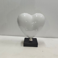 Nouveautés, statue de ballon en forme de cœur peinte à la main de haute qualité, artisanat en résine, ornements, sculpture, ballon orange, décoration d'intérieur