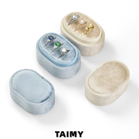 Boîte à bagues ovale portable en velours, élégante boîte de présentation de bijoux, vente en gros, boîte d'emballage de bagues personnalisable avec logo, boîte de rangement multi-emplacements pour bagues