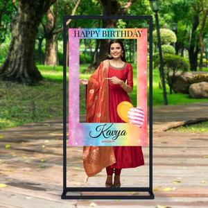 Photomaton personnalisé avec découpe sur mesure et impressions personnalisées, idéal pour les événements, les fêtes et les campagnes marketing - Product Image 2