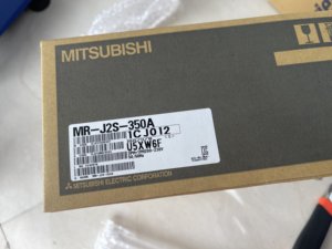 มอเตอร์เซอร์โว AC ของมิตซูบิชิ รุ่น MR-J2S-350A ของแท้ 100% ใหม่เอี่ยม - Product Image 1
