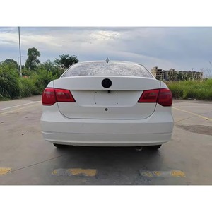 Volkswagen <span class=keywords><strong>Je</strong></span> Tta d'occasion, modèle 2015, 1.6L automatique, Trendline, bon état - Product Image 6