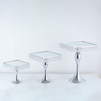 Ensemble de supports à gâteaux en acier inoxydable de luxe pour les décorations de mariage et d'événements avec couleur personnalisée