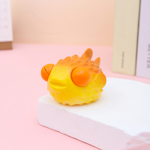 Juguete Antiestrés Sensorial de Pescado Gordo con Ojos Grandes de Dibujos Animados, Divertido y Creativo, Juguete para Apretar con Ojos Saltones - Product Image 1