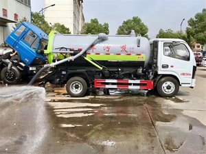 Manufacturer Supply Dongfeng 4X2 5000 Liters Vacuum Sewage Truck for Municipal Sanitation Services - Product Image 3