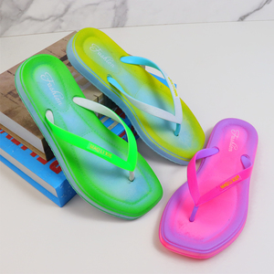 รองเท้าแตะผู้หญิงฟลิปฟลอปสีพิมพ์ลาย - Product Image 1