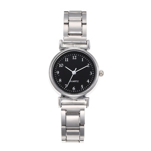 Montre à quartz élégante et polyvalente pour femme, au design simple ; bracelet en acier élégant et décontracté pour les lycéennes et les lycéennes supérieures. - Product Image 3