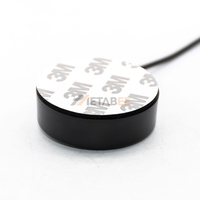 Antenne extérieure à montage sur panneau Omni MIMO étanche IP67 avec connecteur SMA polarisation verticale pour fréquence WiFi 4G 5G Ran
