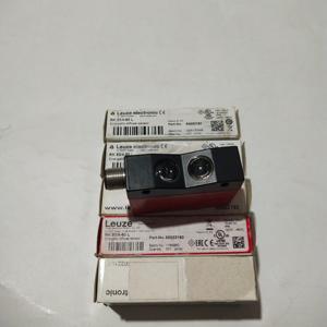 Interruptor de Límite Compacto RK93-4-60-L para Detección de Posición Mecánica - Product Image 3