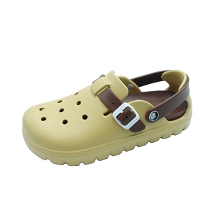 Chaussures de jardin à injection EVA populaires pour hommes et femmes Mules plates respirantes d'été et d'hiver pour adultes Sabots - Product Image 2