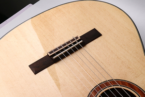 Guitarra Electroclásica SMIGER Profesional, Cuerpo de Madera Maciza, Cuerdas de Nailon - Product Image 5