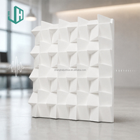 Mousse acoustique en mélamine en forme de pyramide irrégulière pour bureaux, salles de conférence, studios d'enregistrement, gymnases