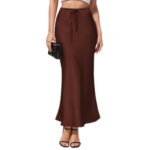 Ensemble haut et jupe <span class=keywords><strong>de</strong></span> danse du ventre en satin Yuhong pour femme, avec découpes, sequins et pompons, idéal pour <span class=keywords><strong>la</strong></span> <span class=keywords><strong>plage</strong></span>, les festivals <span class=keywords><strong>de</strong></span> musique, les soirées, et ceinture <span class=keywords><strong>de</strong></span> danseuse. - Product Image 1