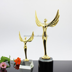AKMT1572 chaude mode ange en métal trophée figurines/logo Personnalisé Or Ange ailes Conception Trophée <span class=keywords><strong>Oscar</strong></span> - Product Image 3