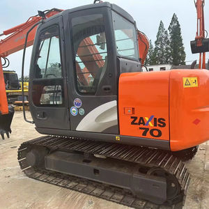 Excavadora Hitachi ZX70 Usada en Excelentes Condiciones, Precio Bajo, Modelo 2022, Peso Operativo de 7500 kg, Capacidad de la Cuchara de 0.34 m, Potencia de 42 kW - Product Image 1
