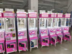 Sang trọng rõ ràng mỏng Claw cần cẩu máy mini tín dụng Đầu đọc thẻ hóa đơn chấp nhận món quà may mắn mini peluches máy đồng tiền hoạt động trò chơi - Product Image 4