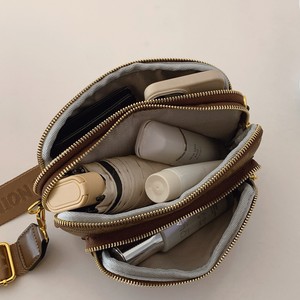 Sac à appareil photo en PU de haute qualité, style rétro européen tendance, fermeture éclair géométrique, portable, bandoulière, sac messager pour femmes.625 - Product Image 2