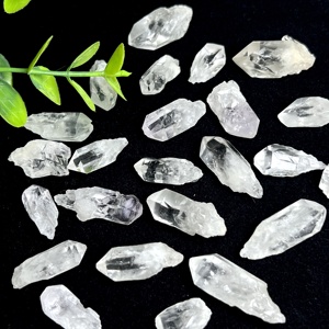 Di alta qualità punto di quarzo chiaro naturale di cristallo grezzo punto di quarzo trucioli Mini radice di energia di <span class=keywords><strong>guarigione</strong></span> per la casa decorazione regalo - Product Image 2