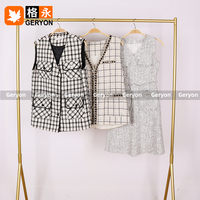 Pakaian Bekas Boucle Tweed dalam Bal, Blazer Wol Vintage Wanita, Gaun, Rompi, Atasan Wanita, Pakaian Bekas Ukay Grosir Musim Dingin