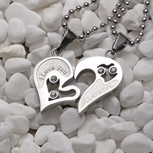 Collar con Colgante de Acero Inoxidable Creativo de Corazón a Corazón, Collar de Amor con Corazón de Durazno Empalmado para Hombres y Mujeres, Accesorio de Moda - Product Image 3