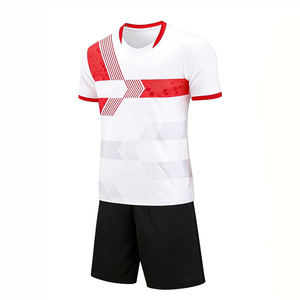 Maillot de football personnalisé de qualité OEM, imprimé par sublimation, séchage rapide, respirant, avec logo personnalisé, unisexe, pour entraînement et matchs, vêtements de football - Product Image 1