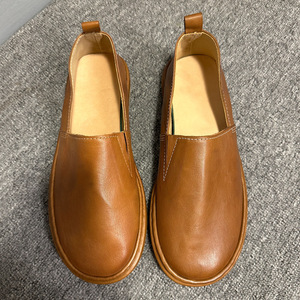 Mocasines QHCCID para Hombre, con Suela Gruesa, Estilo Retro Casual, de Cuero, con Tacón Medio Acolchado, Color Café Sólido - Product Image 1