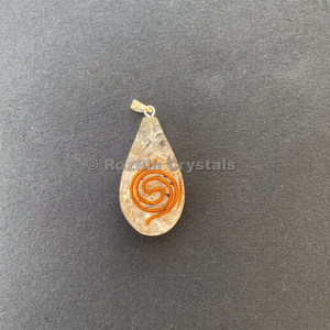 Pendentif en orgonite en forme de goutte RozRin Crystals avec incrustation spirale en cuivre sculpté, thème Amour, pierre de guérison Feng Shui artisanale - Product Image 2