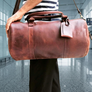 Sac à main unisexe vintage européen B S International en cuir véritable avec motif brodé, fermeture éclair, réglable et léger - Product Image 1