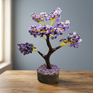 Arbre en cristal d'améthyste fait main avec 300 copeaux de pierres précieuses, branches en fil d'or et base, décoration d'intérieur - Product Image 1
