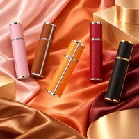 Flacon de parfum de voyage en cuir PU de 10 ml, atomiseur rechargeable, flacon pulvérisateur portable pour parfum, toner, décanter, vente en gros