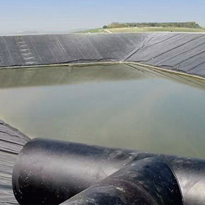 Hot Sale Anti-UV <strong>Hdpe</strong> Geomembrane Production Line 50m 100m 200m Landfill Biodigester <strong>Liners</strong> Geomembrane - Product Image 2