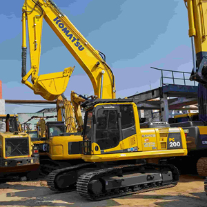Excavadora Hidráulica de Orugas Usada en Excelentes Condiciones, KOMATSU PC200 PC240 PC300 PC450 de Segunda Mano, en SHANGHAI - Product Image 1