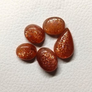 Lot de cabochons en pierre de soleil naturelle 32 carats, pierres précieuses faites à la main pour la fabrication de bijoux, fournisseur en gros, fabricant Inde - Product Image 2