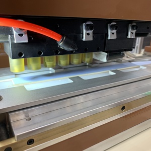 Machines à fabriquer <span class=keywords><strong>des</strong></span> ceintures en cuir, <span class=keywords><strong>machine</strong></span> à perforer les ceintures en cuir à double tête - Product Image 5