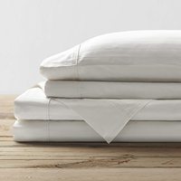 Ensemble de drap de lit plat personnalisé à rayures de qualité hôtelière 250TC 100% coton jetable avec motif de Noël de caractère pour hôtels spas
