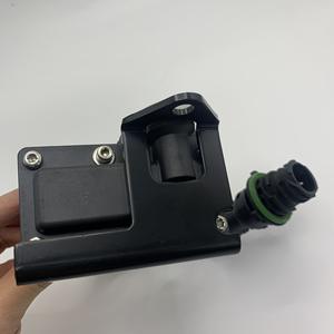 เซ็นเซอร์วัดแรงดันอากาศเข้า Enwetc รุ่น 21713917 แบบติดตั้งบนแชสซี ชนิด Piezoresistive สำหรับอะไหล่รถขุด Volvo - Product Image 2