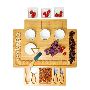 Juego de tabla de quesos de bambú con 4 cajones y juego de cuchillos de acero inoxidable para servir y entretener - Product Image 2