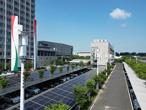 กังหันลมผลิตไฟฟ้าพลังงานลมแบบฟรีเอนเนอร์จี ODM 10KW 18KW พร้อมตัวควบคุมแบบเชื่อมต่อกริดและแบบแยกกริดสำหรับสถานีไฟฟ้าฉุกเฉินแบบแกนตั้ง - Product Image 2