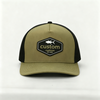 Casquette de baseball perforée 100% polyester, patch en nylon et caoutchouc, motif perforé au laser, visière légèrement incurvée